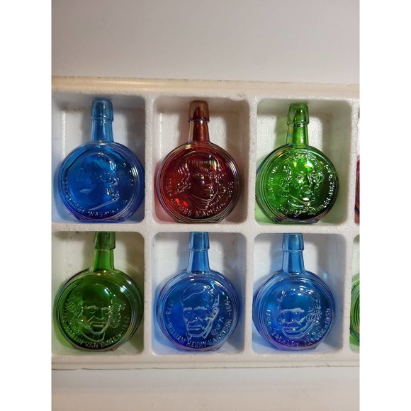Wheaton Limited Collection Glass Decanters of the first 12 presidents  Of USA - Picture 1 of 4